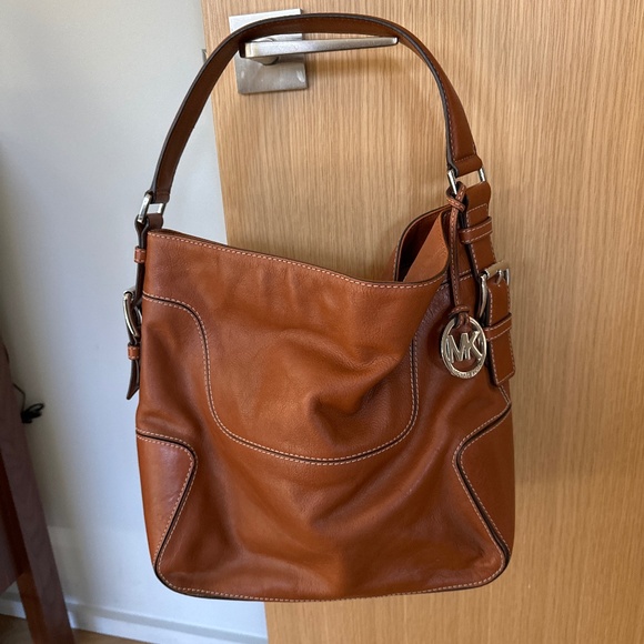 MICHAEL Michael Kors Handbags - Leather bucket bag